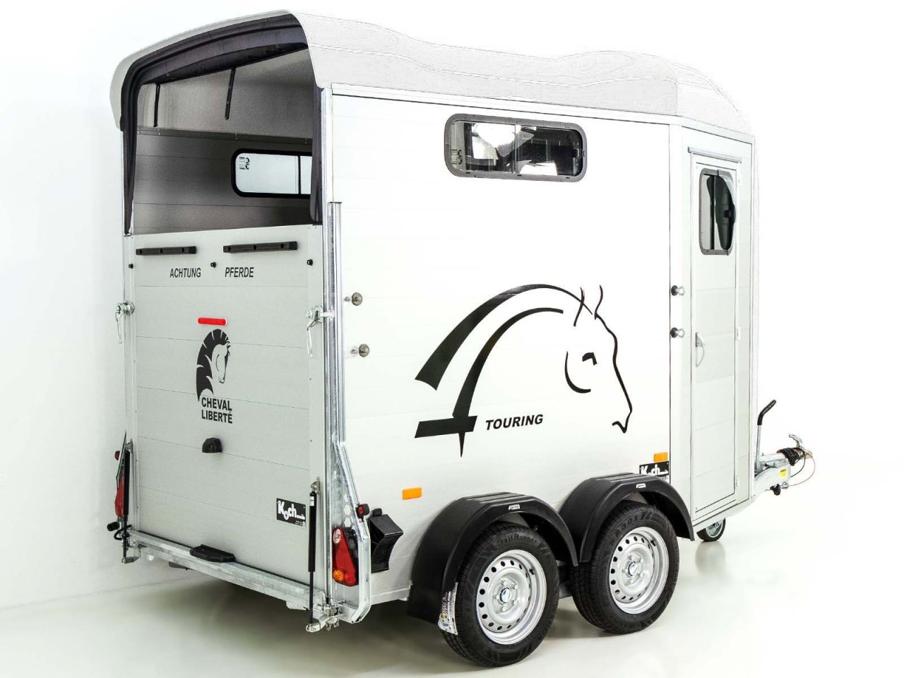 Cheval Liberte Pferdeanhänger Touring Country| Pullman-Fahrwerk| Frontausstieg| weiß-Neu