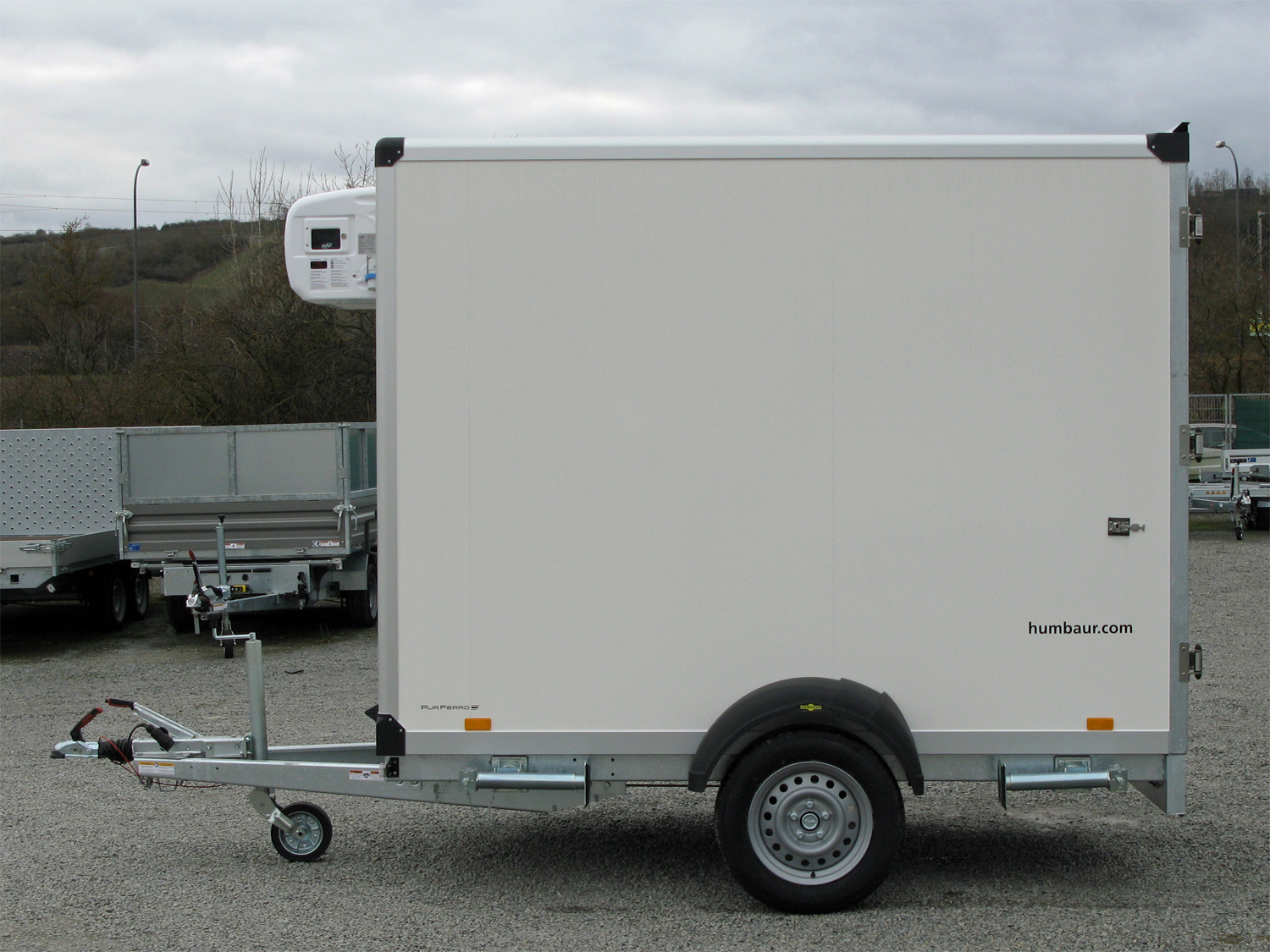 HUMBAUR HGK 13 27 16 21 PF60 Deluxe Kühlanhänger mit hochwertiger Isolierung – Image 4