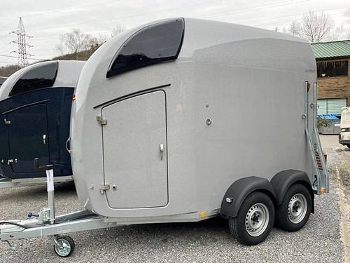 Neuer Bockmann Comfort Pferdetransporter für 2 Pferde