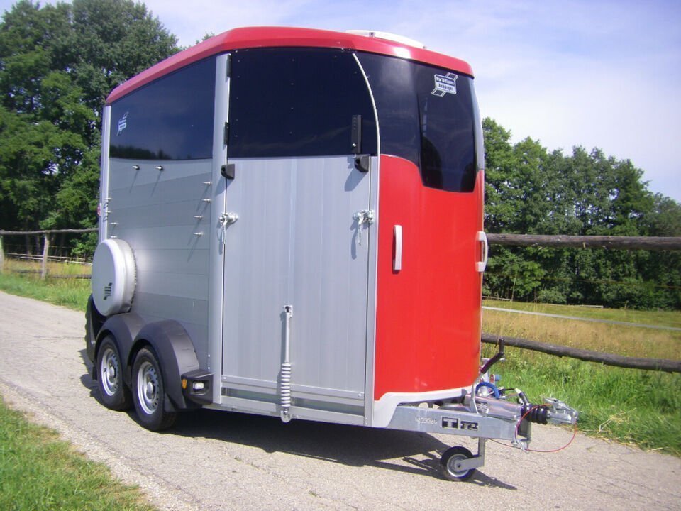 Ivolusnbgd3056.jpg Van 2 Plätze Ifor Williams HBX 506 – Image 1